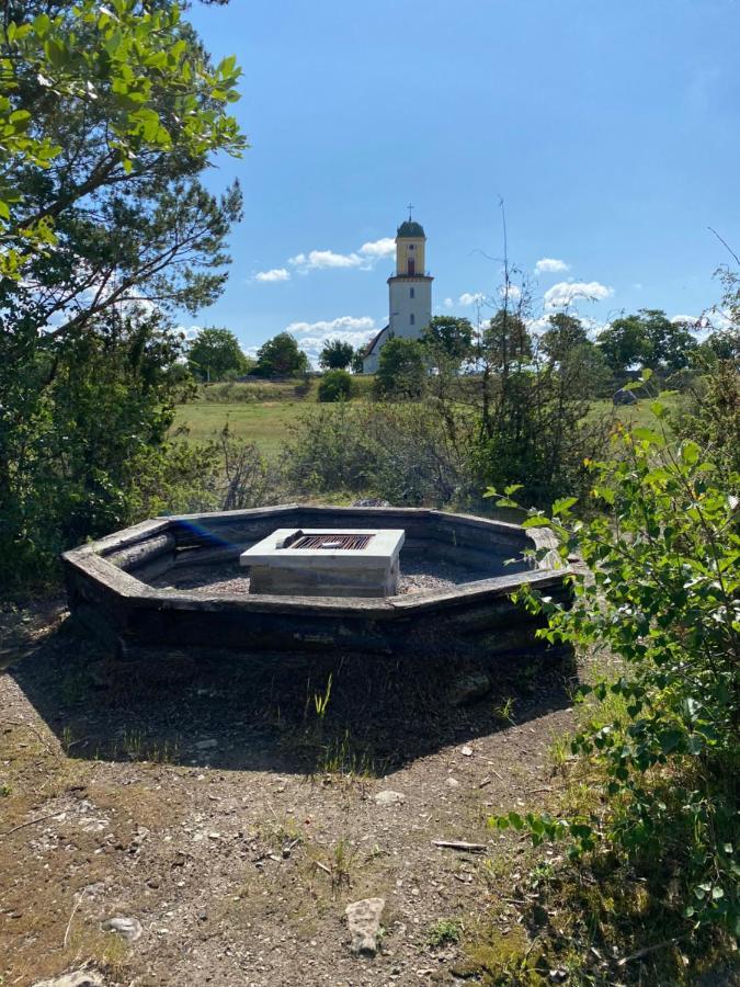 Idyliska Boende Mitt Pa Oeland Apartment Färjestaden Екстериор снимка
