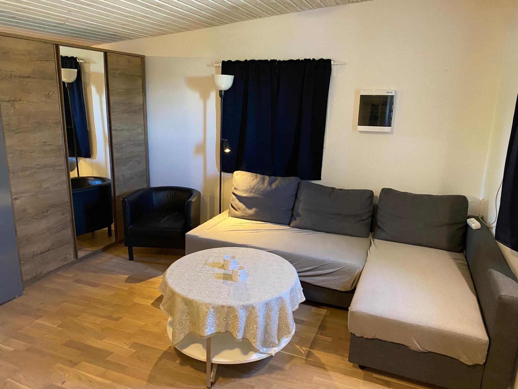 Idyliska Boende Mitt Pa Oeland Apartment Färjestaden Екстериор снимка